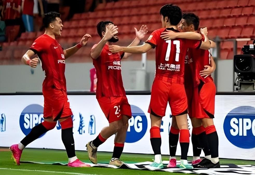 意外！宿茂臻和韩鹏都没正眼瞧过的鲁能球员，如今却来到上港冬训