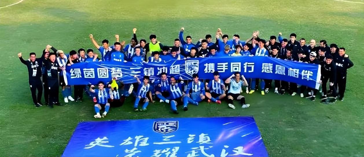 v站体育-意外！武汉三镇为何没让邓卓翔进新帅教练组，背后原因找到了