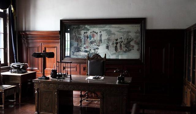 v站体育-张学良到了晚年才吐露心声：我这辈子从来不信迷信，然而在老虎厅除掉杨宇霆之后，我却不得不改变想法